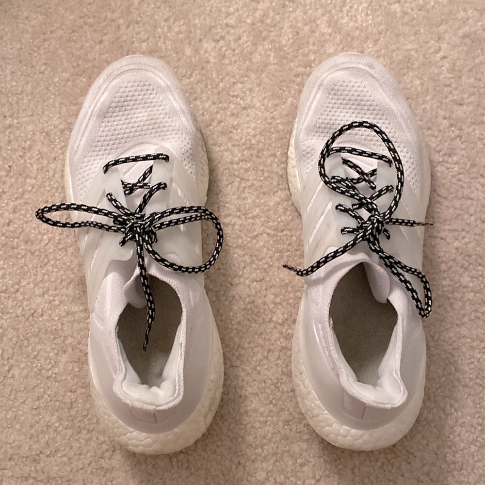 Adidas Ultraboosts 21’